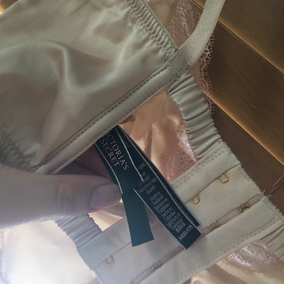 Blush and pink Victoria’s Secret longline bra - Picture 3 of 3